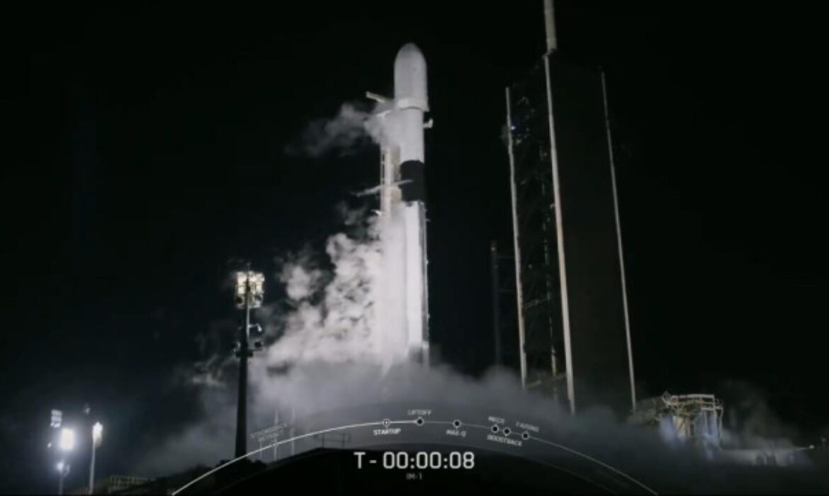 SpaceX lança módulo lunar privado em missão apoiada pela NASA
