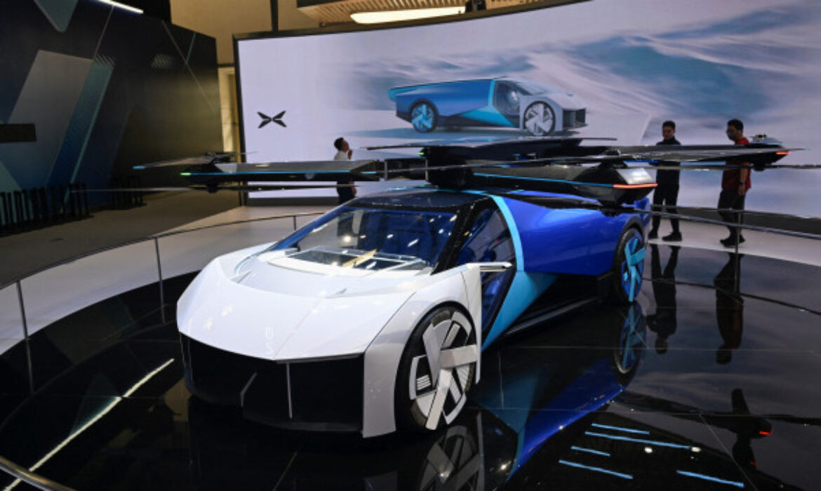 Chinesa apresenta carro voador que, de fato, se parece com um carro